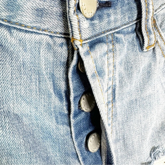 Free People Lacey Stilt Distressed Denim Lace Trim Jeans Light Blue Size 28 - Picture 11 of 14